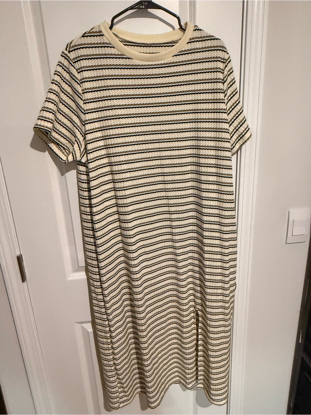 SHEIN Cream and Black Striped Midi T-Shirt Dress